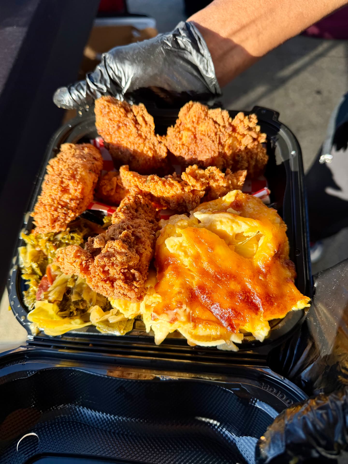 Fried Chicken & Mac from Lovie Mae's Kitchen
